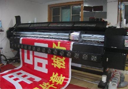 景东喷绘广告分辨率是多少？